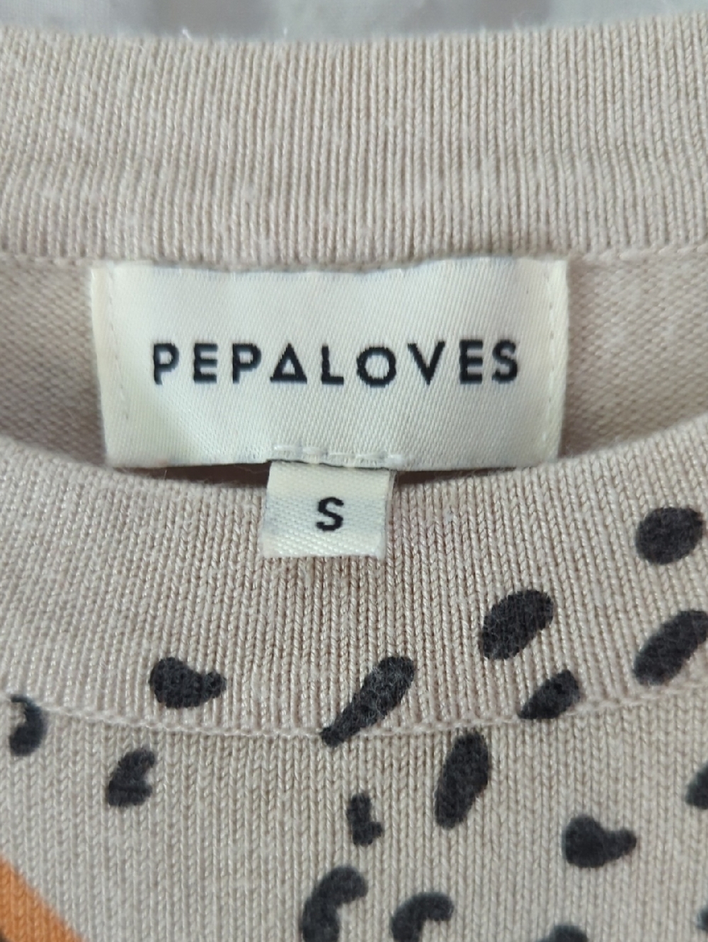 Pepaloves Cheetah Sweater Tan, Women's Small - Picture 2 of 7